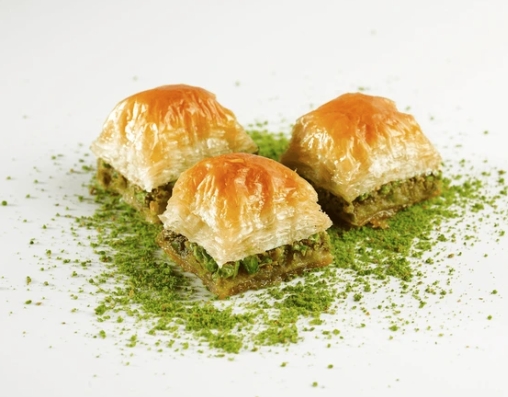 Damak Çatlatan 750 Gr Fıstıklı Baklava